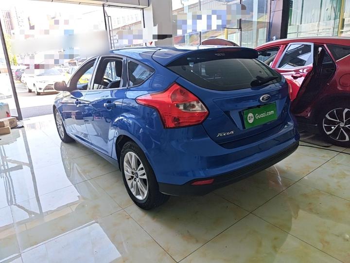 Focus 2012 Hatchback 1.6L AT Comfort photo 4