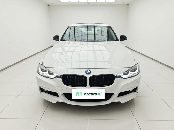 3 Series 2018 320Li M Sport photo 2