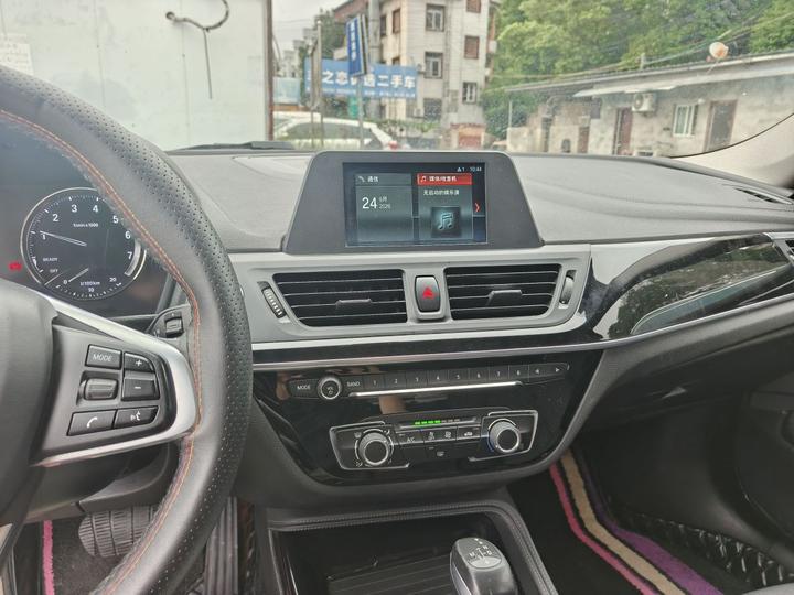 1 Series 2018 Facelift 118i Sport photo 8