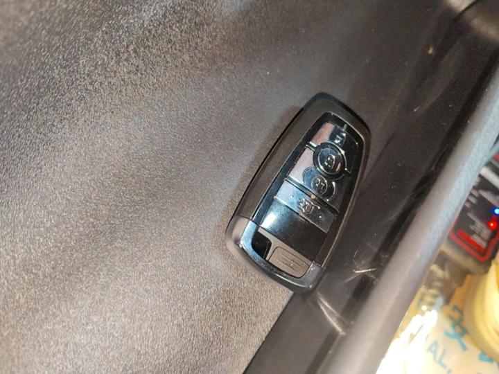 Nautilus 2026 2.0T AWD photo 8