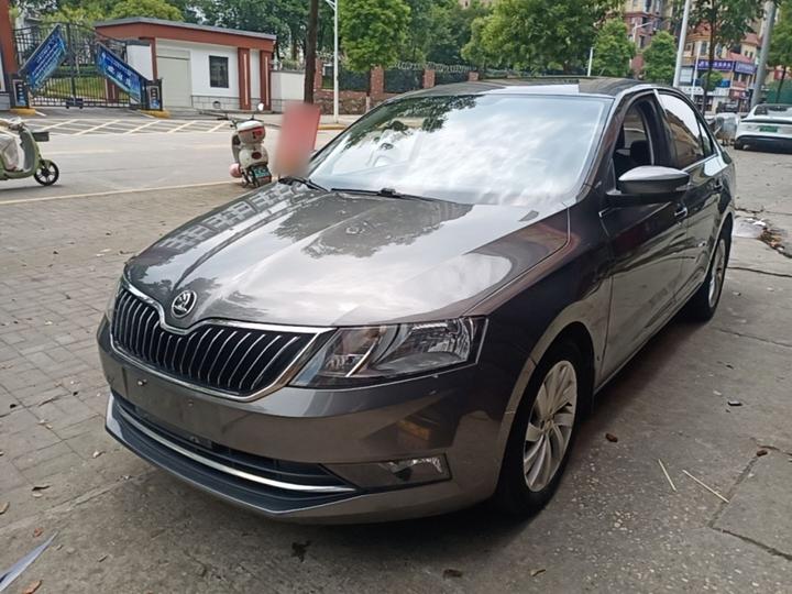 Rapid 2018 1.6L MT Comfort