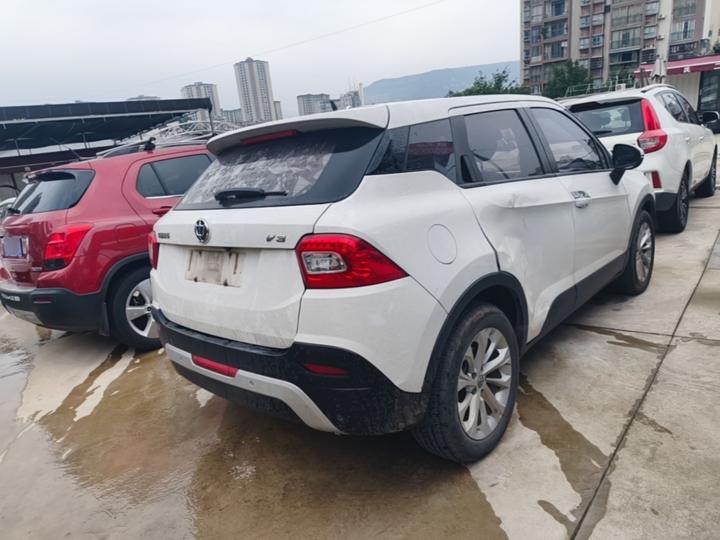Zhonghua V3 2015 1.5L MT Smart photo 4