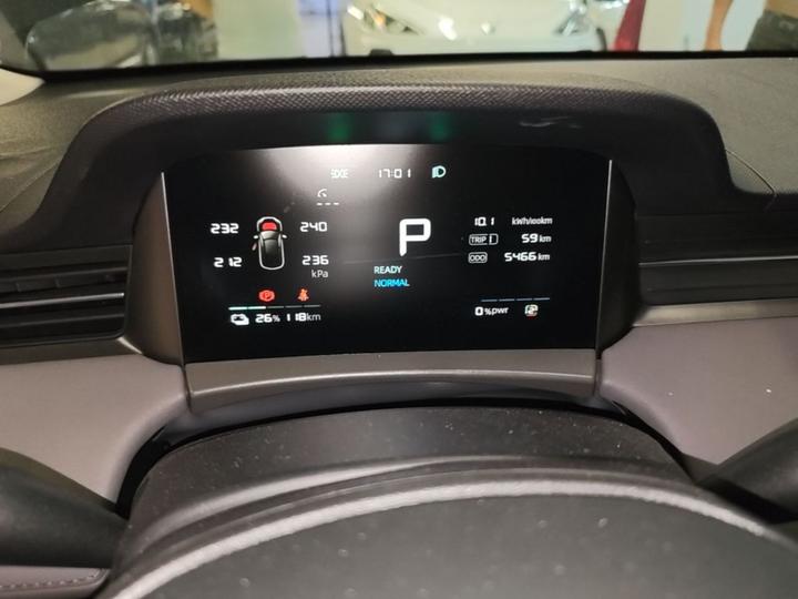 D6 2025 450km Preferred photo 3