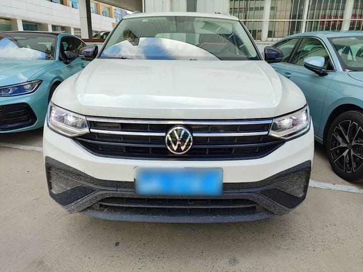 Tiguan L 2024 300TSI AT RWD photo 2