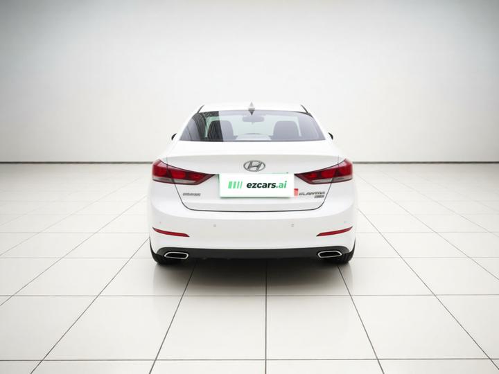 Elantra 2016 1.6L AT Smart Elite photo 3