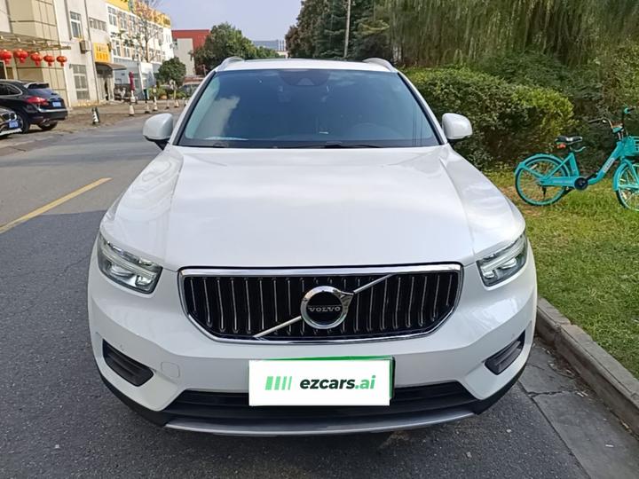 XC40 2021 T3 Luxury photo 2