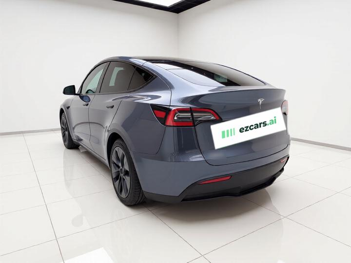 Model Y 2024 RWD photo 4