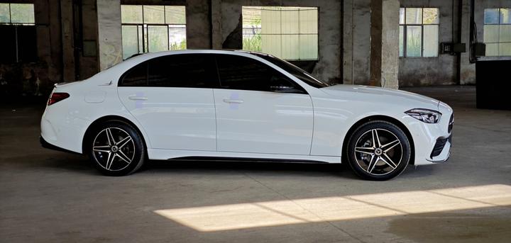 C-Class 2025 C 260 L Sport photo 3