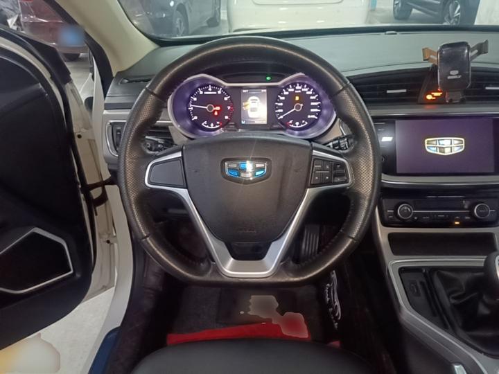 Emgrand GL 2018 1.4T MT Elite Connected photo 6