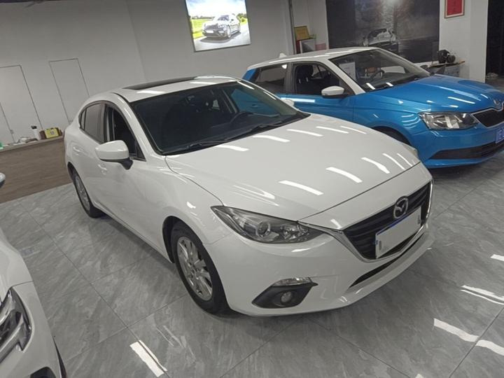 3 Axela 2014 Sedan 1.5L AT Luxury photo 3