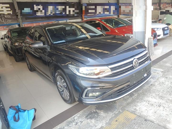 Bora 2023 200TSI DSG photo 3