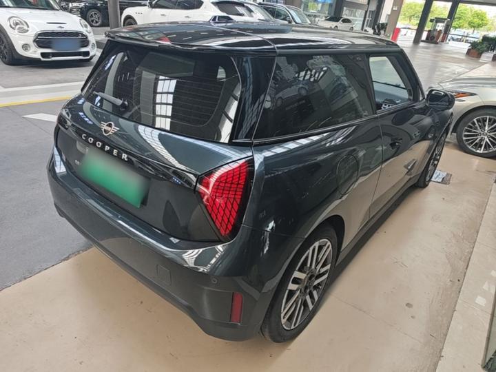 MINI COOPER 2024 456km COOPER E Classic photo 4
