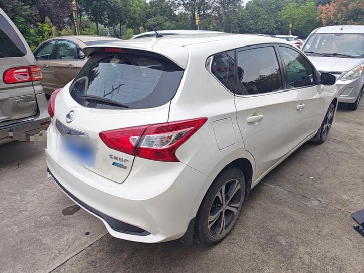 Tiida 2016 1.6L CVT photo 6