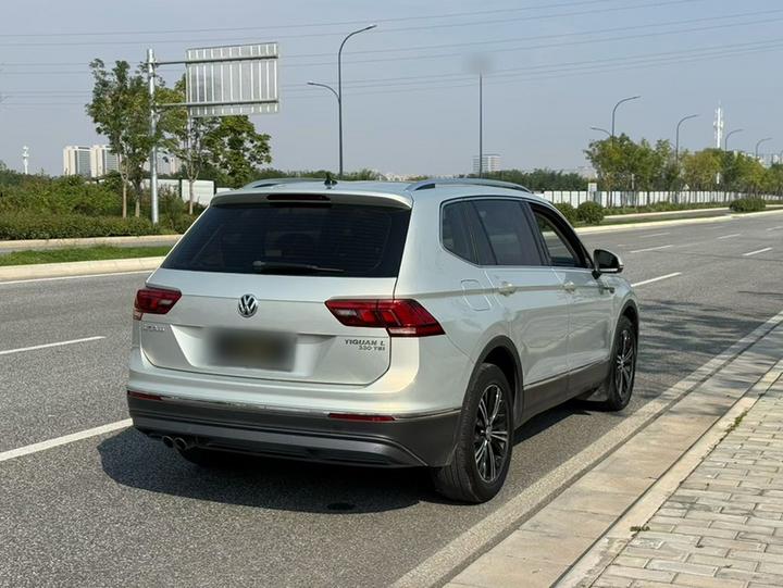 Tiguan L 2019 330TSI AT RWD Comfort China VI photo 6