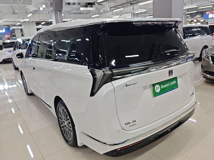 GL8 EV 2024 7-Seater photo 4