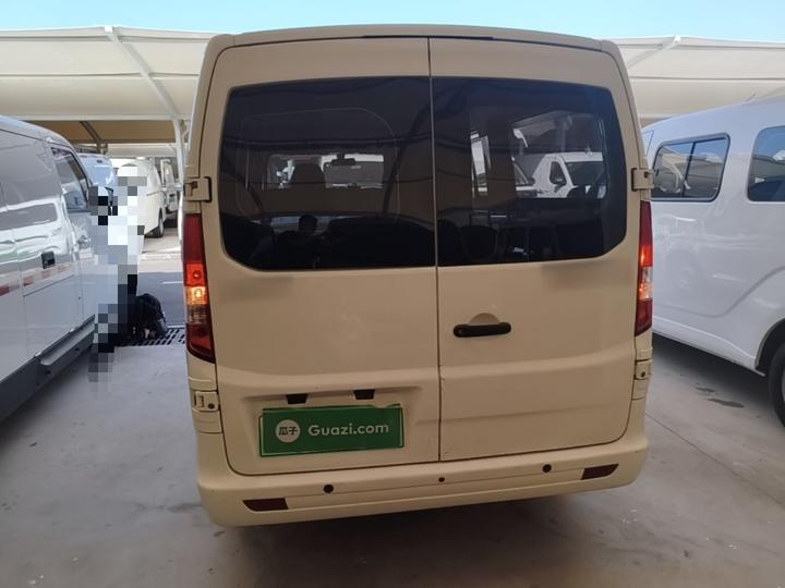 Changan EM80 2025 Comfort 6-Seater 300km photo 3