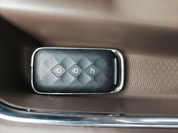 730 EV 2025 EV 500km Luxury photo 8