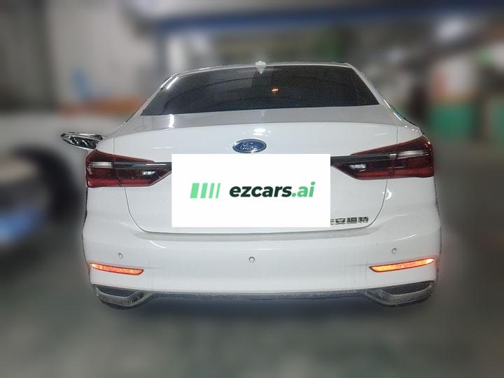 Escort 2021 1.5L AT photo 3