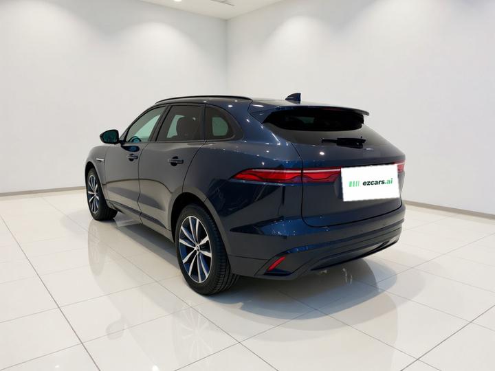 F-PACE 2024 P250 R-Dynamic SE photo 4