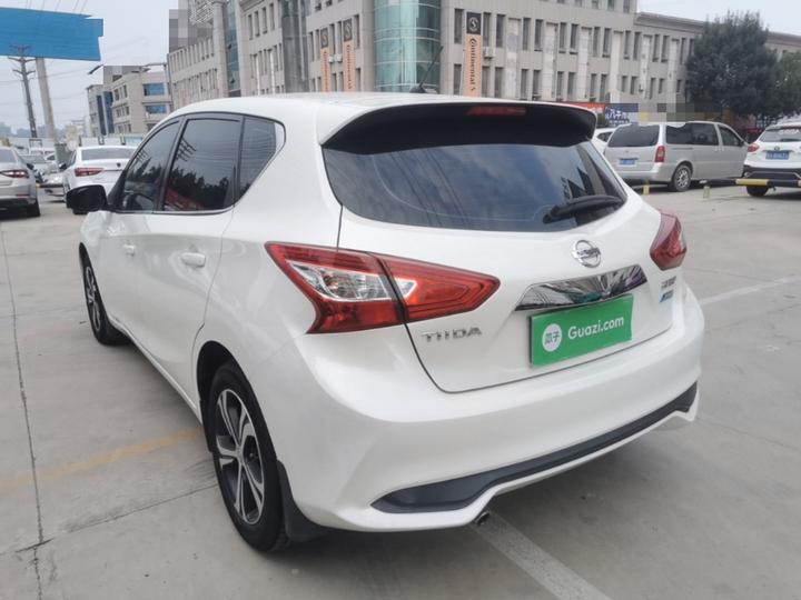 Tiida 2016 1.6L CVT photo 4