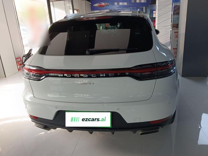 2018 Macan 2.0T photo 3