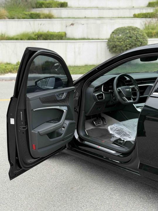 A6L 2025 45 TFSI quattro Dynamic photo 2