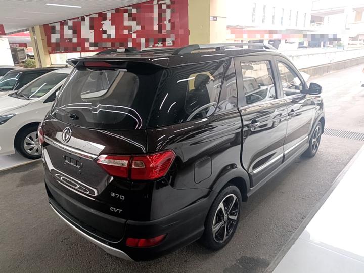 Fengon 370 2020 S370 1.5L CVT Luxury 5-Seater photo 4