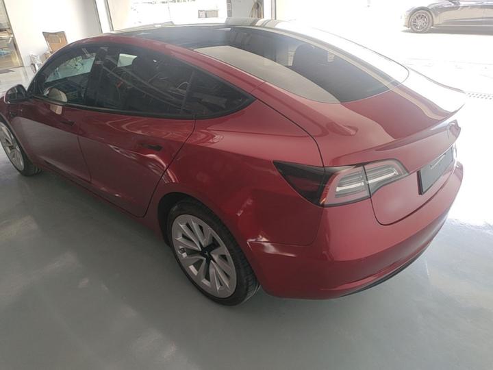 Model 3 2022 RWD photo 4