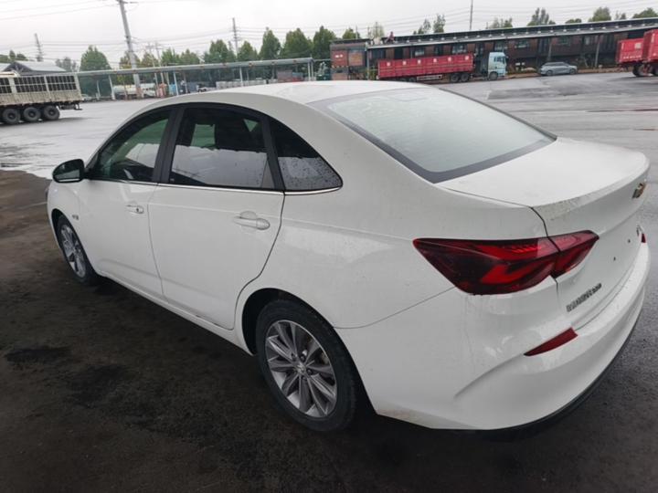 Cruze 2022 320 AT photo 4