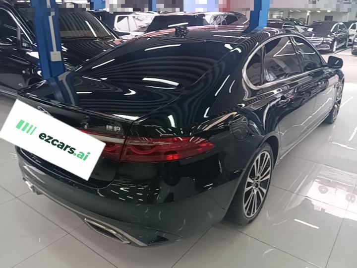 XFL 2022 XFL 2.0T P250 RWD Exclusive Luxury photo 4