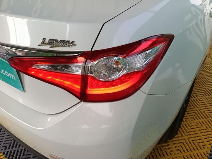 Levin 2014 1.8GS CVT Elite photo 7