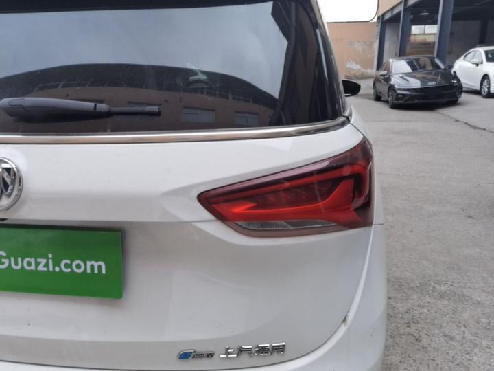GL6 2021 323T Mild Hybrid Luxury photo 7