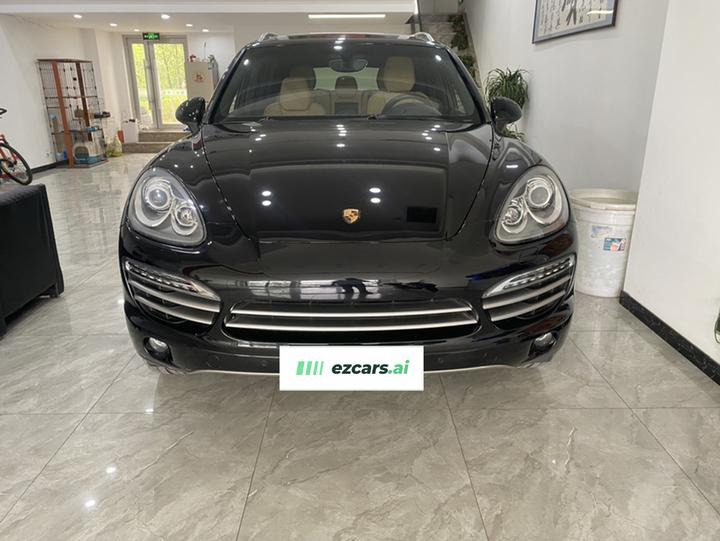 2014 Cayenne Platinum Edition 3.0T photo 2