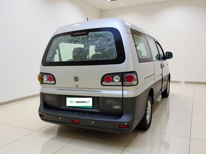 Lingzhi 2016 M3L 1.6L 7-Seater Comfort photo 6