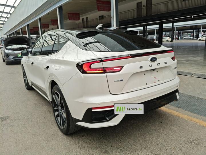 EVOS 2022 EcoBoost 245 ST-Line photo 4