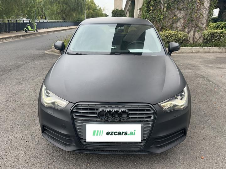 A1 2014 30 TFSI Sportback Tech photo 2
