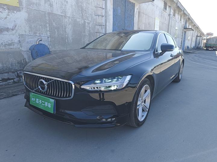 S90 2018 T4