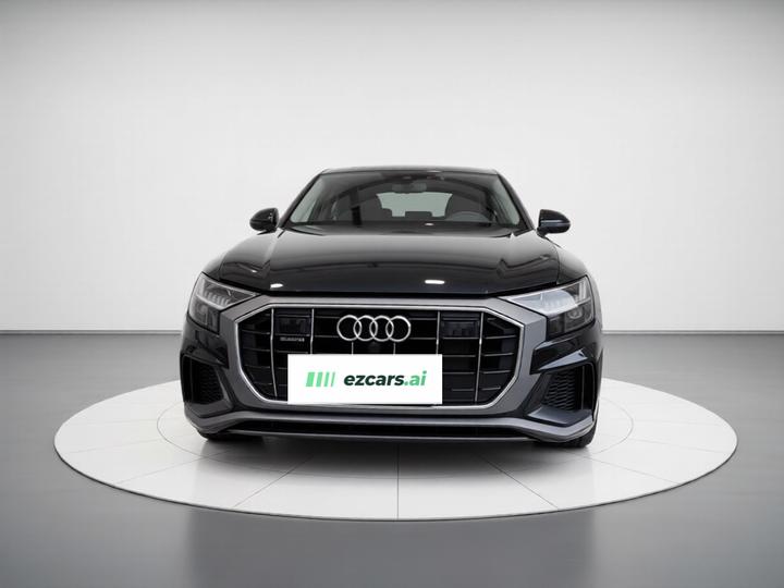 Q8 2022 55 TFSI Luxury Dynamic photo 2