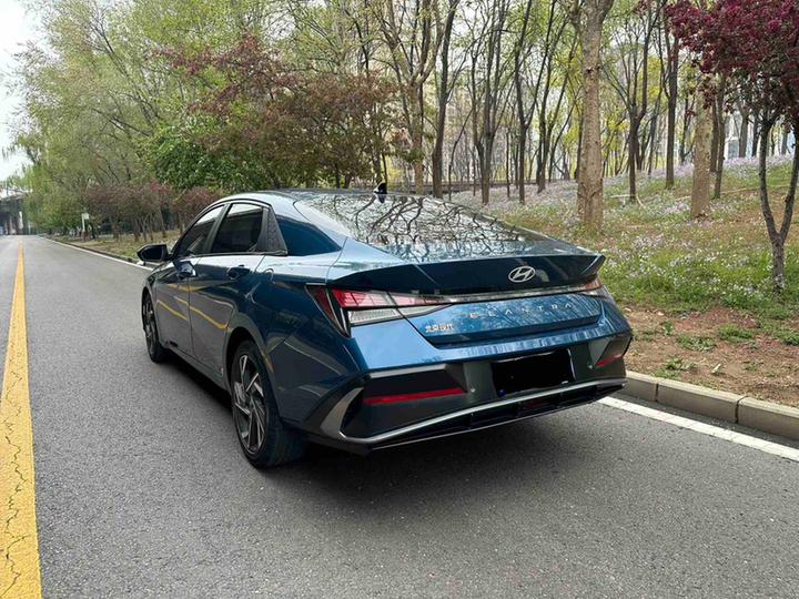 Elantra 2023 1.5L CVT GLX Elite photo 4