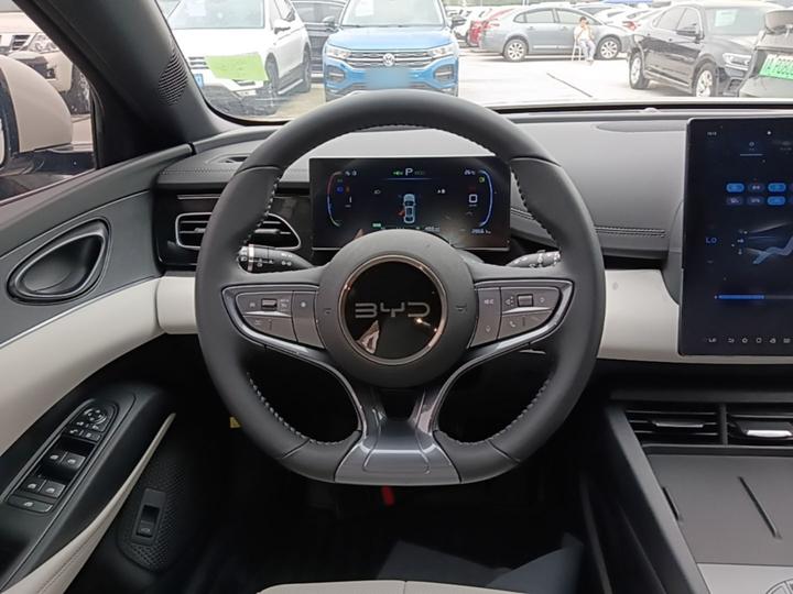 Seal 06 EV 2024 DM-i 80KM Luxury photo 6