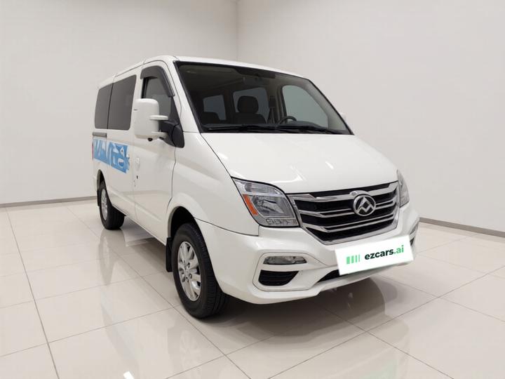 MAXUS V80 2023 2.0T PLUS AMT City Short Wheelbase 5/6-Seater photo 3