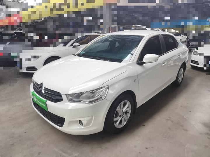 2015 1.6L MT Fashion