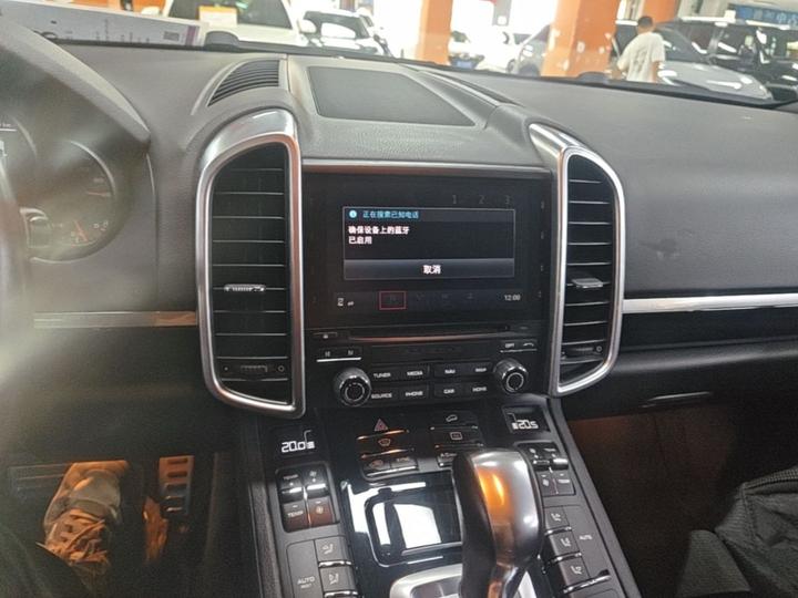 2016 Cayenne 3.0T photo 8