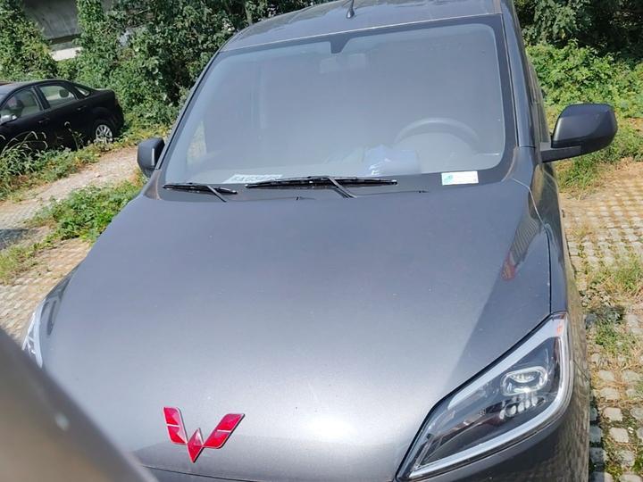 Wuling Hongguang EV 2025 EREV Hybrid 50KM photo 2