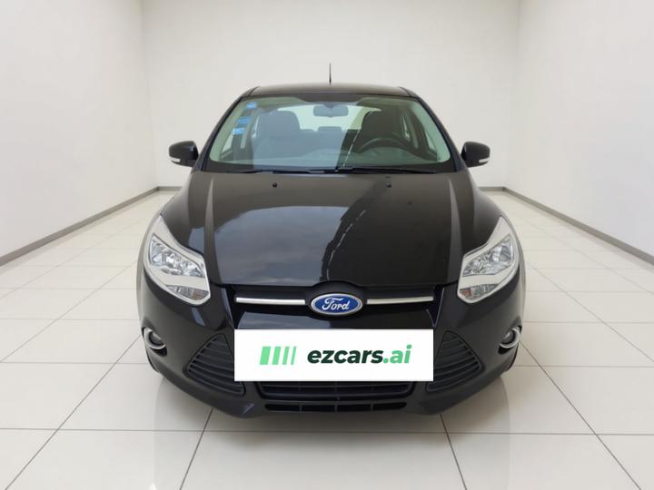 Focus 2012 Sedan 1.6L AT photo 2