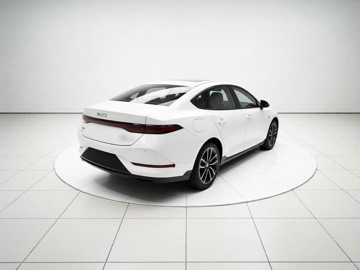 Qin PLUS 2025 DM-i ADAS 55KM Leading photo 4