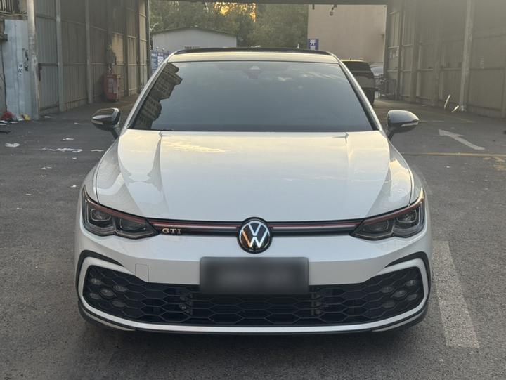 Golf GTI 2023 380TSI DSG GTI photo 2