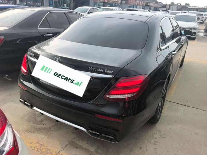 E-Class 2019 E 300 L Sport Luxury photo 4