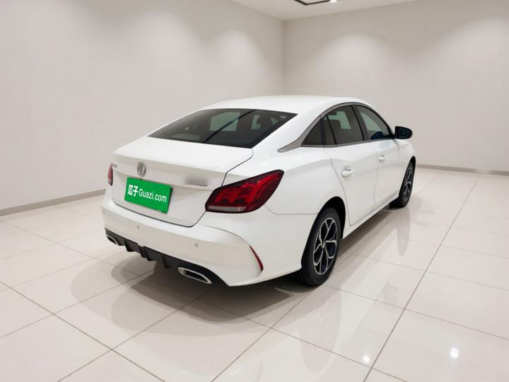 MG5 2022 180DVVT CVT Luxury photo 6