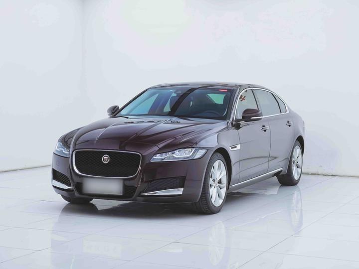XFL 2020 XFL 2.0T P250 RWD Luxury